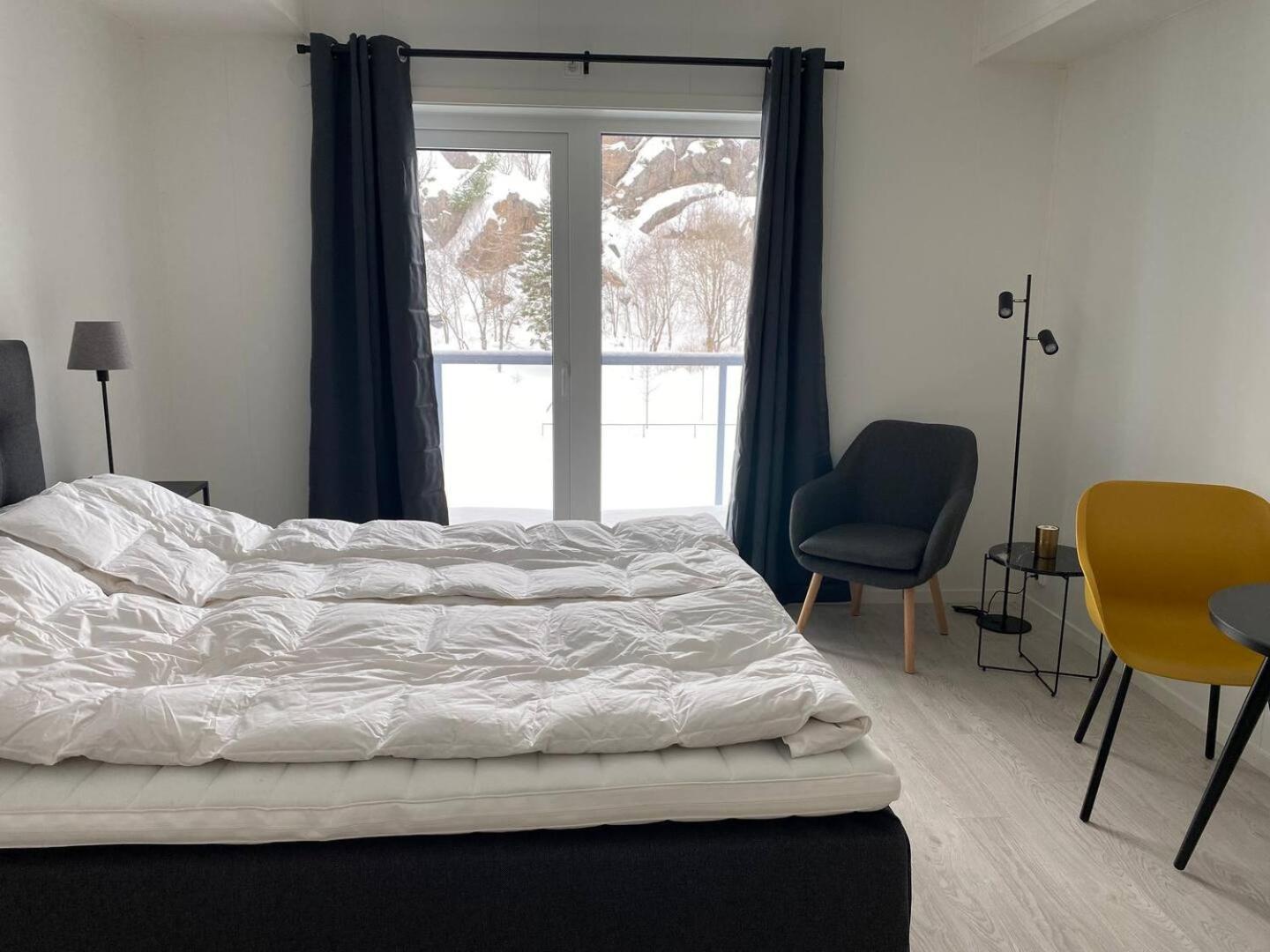 Lovely Serviced Studio Apartment In Lofoten! Svolvær Eksteriør bilde